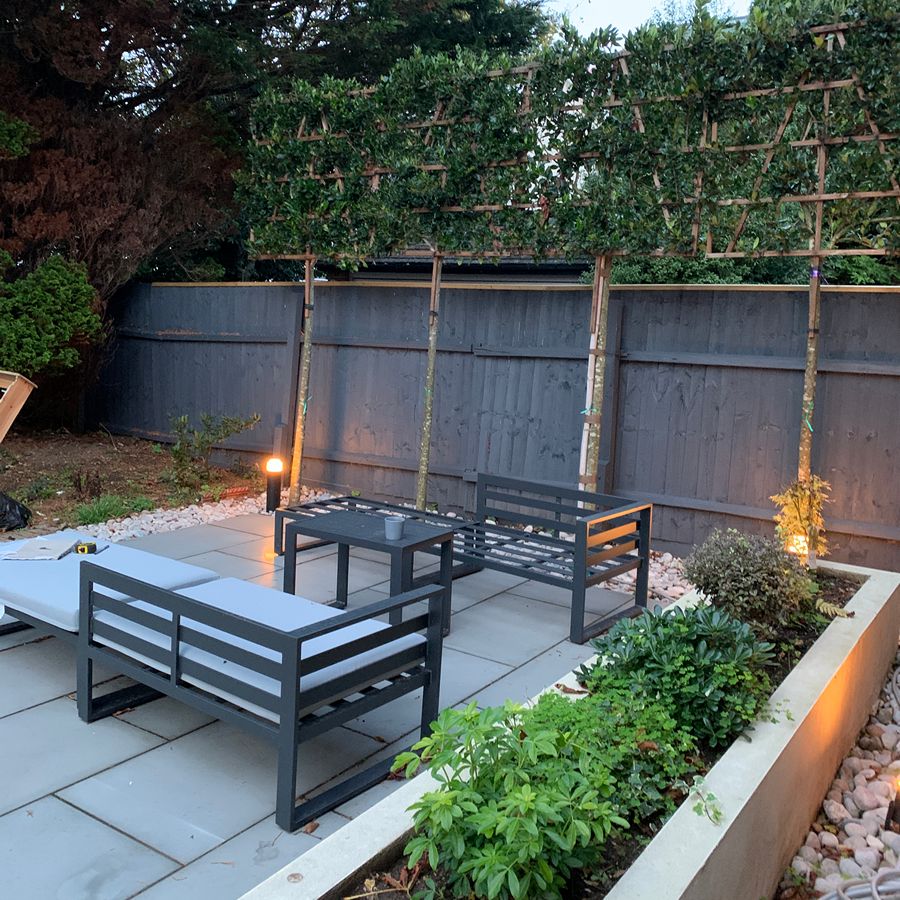 Example of garden design with lights